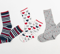 Три чифта чорапки